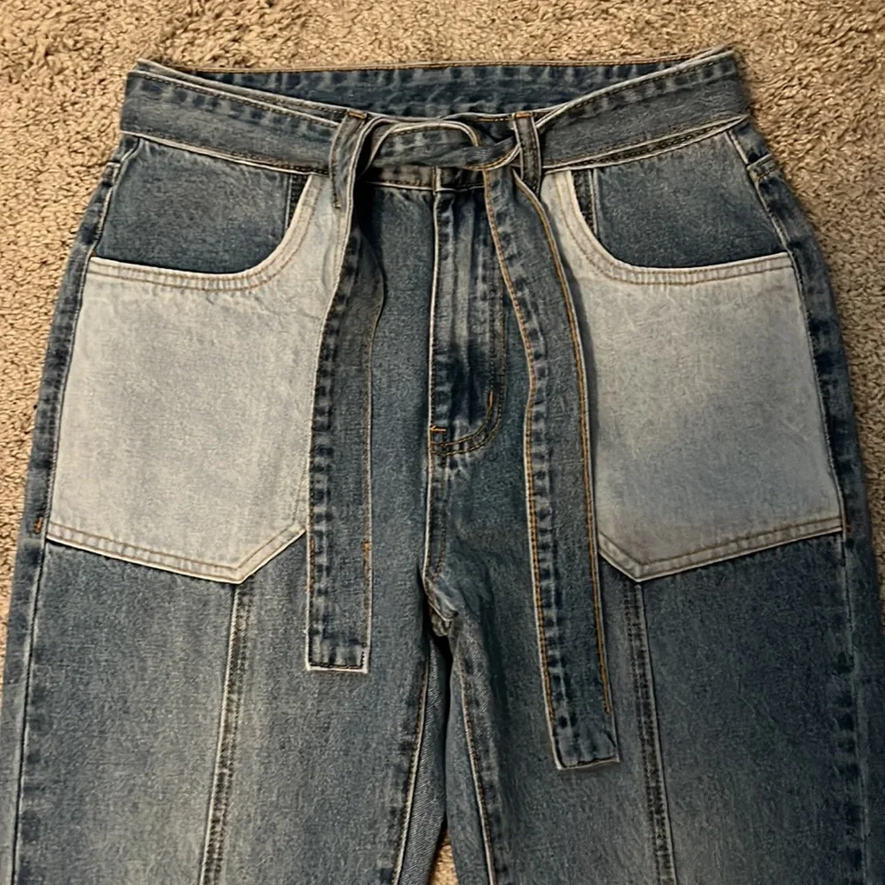 NWOT - SHEIN Colorblock Jeans - Size Medium - Picture 2 of 6